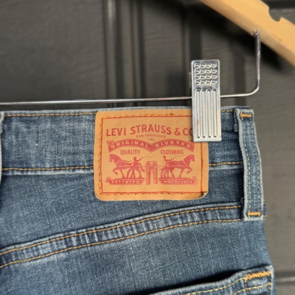Levi Stretchy 725 High Rise Bootcut - Picture 5 of 5